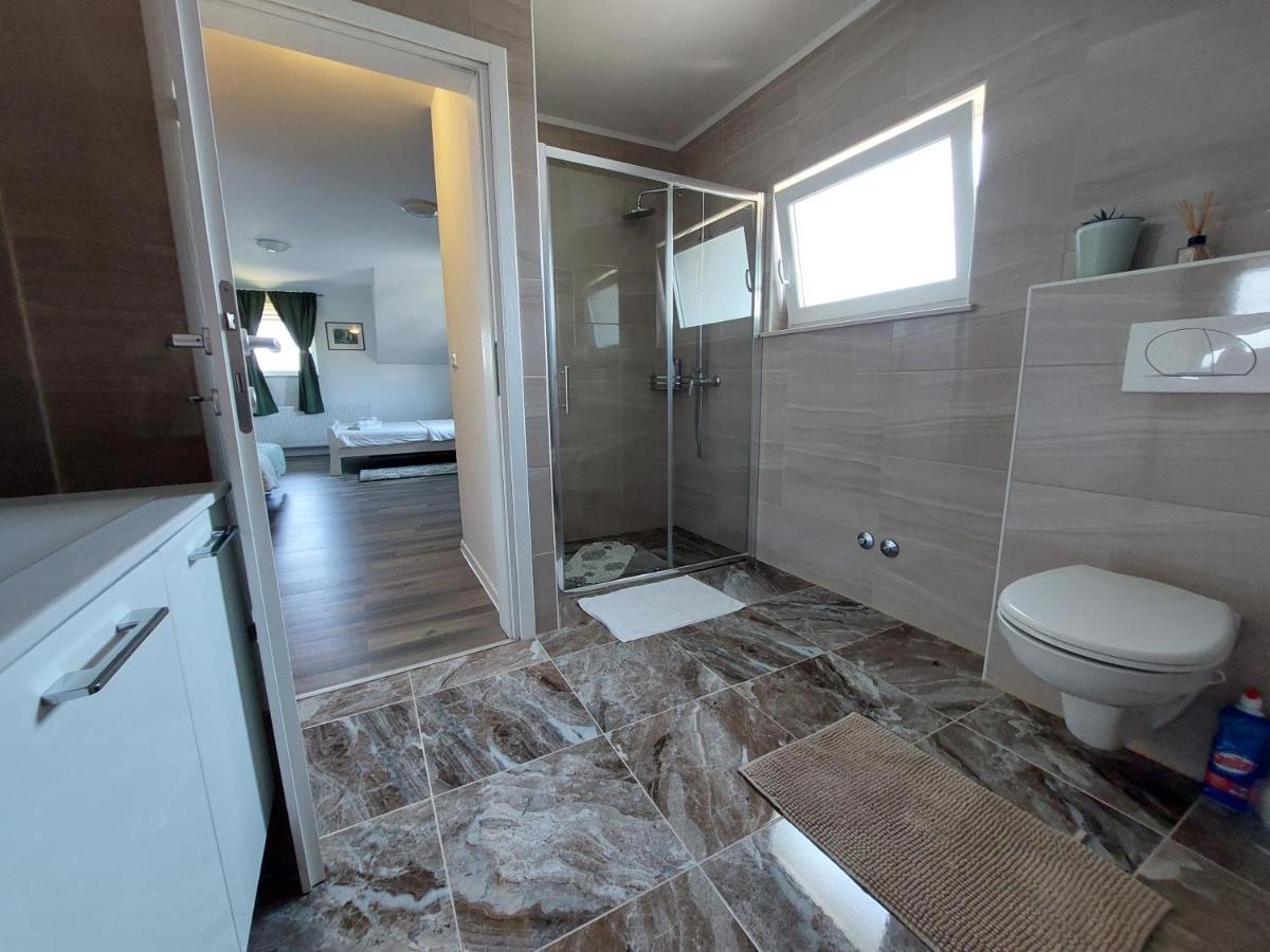 Katarica Hotel โคเรนนิซา ภายนอก รูปภาพ